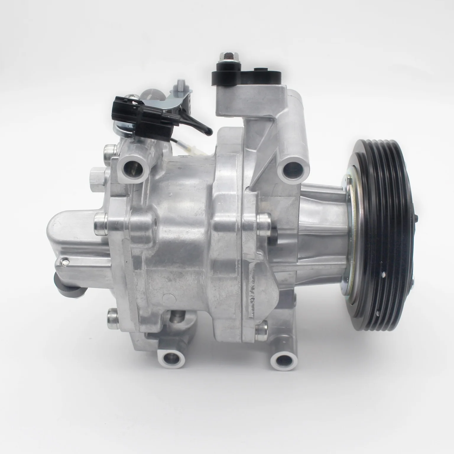 AC Compressor For  City 2014-, OEM 1007604853 SANDENE3904 Auto Ac Compressor Air Conditioner*