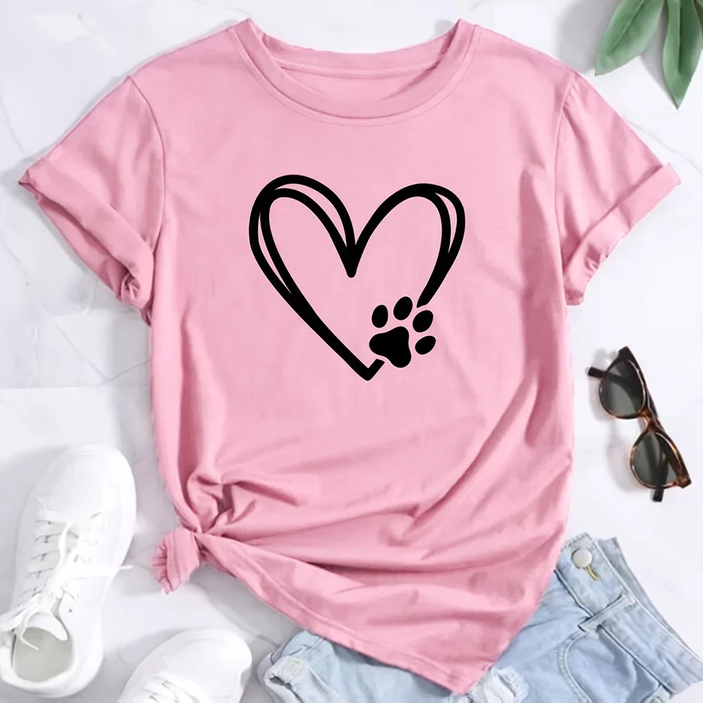 Camiseta feminina de verão coração e pegada de cachorro impressa macia e elástica camisa casual roupas de moda de rua respirável topo