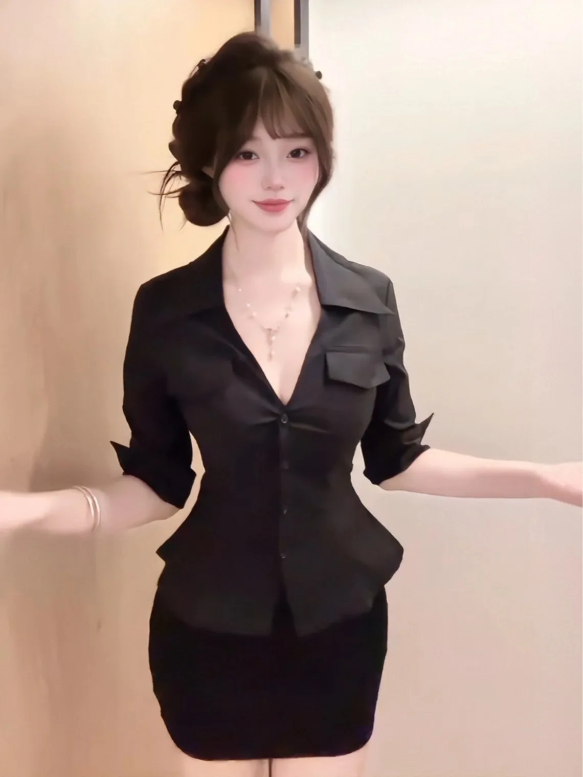 

Black Slim Fit Shirt And Short Skirt Two Piece Set for Young Women Sexy Spicy Lady Design Sense Professional Female Skirt Set