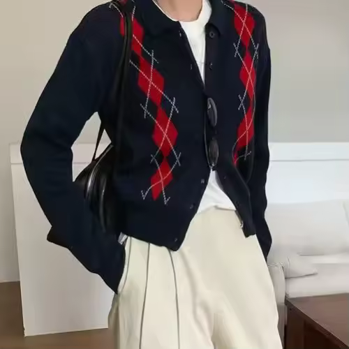 3. 부드러운 니트 ..