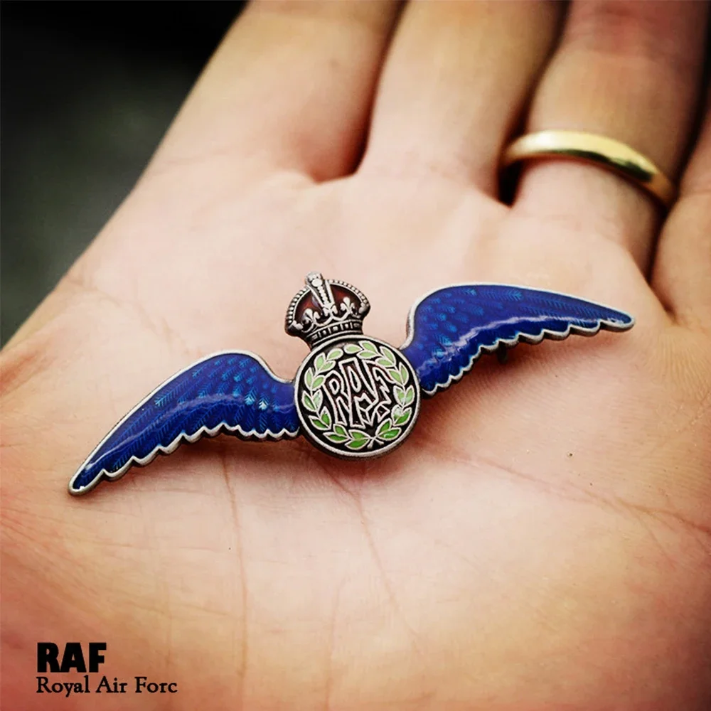 British RAF Royal Air Force Medal Brooch Aviator Badge Pin Gift Souvenir