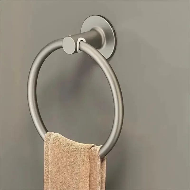 ผ้าเช็ดตัวห้องน้ําผู้ถืออลูมิเนียม Wall Mount Self กาวติดตั้งง่ายรอบผ้าเช็ดตัวแหวน Suporte Toalha Banheiro