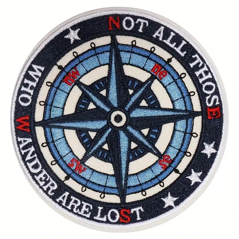 1PC Patch Bordado com Bússola para Amantes de Caminhada, Emblema Adesivo Termocolante para Viagem, Presente DIY para Roupas, Bonés, Bolsas, Jaquetas e Chapéus Trucker
