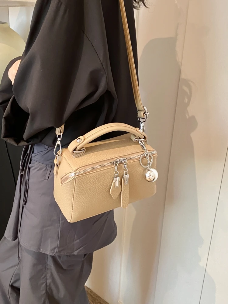 

Маленькие квадратные сумки из текстурированной искусственной кожи, осенние модные универсальные однотонные сумки через плечо, женские повседневные сумки для монет для телефона