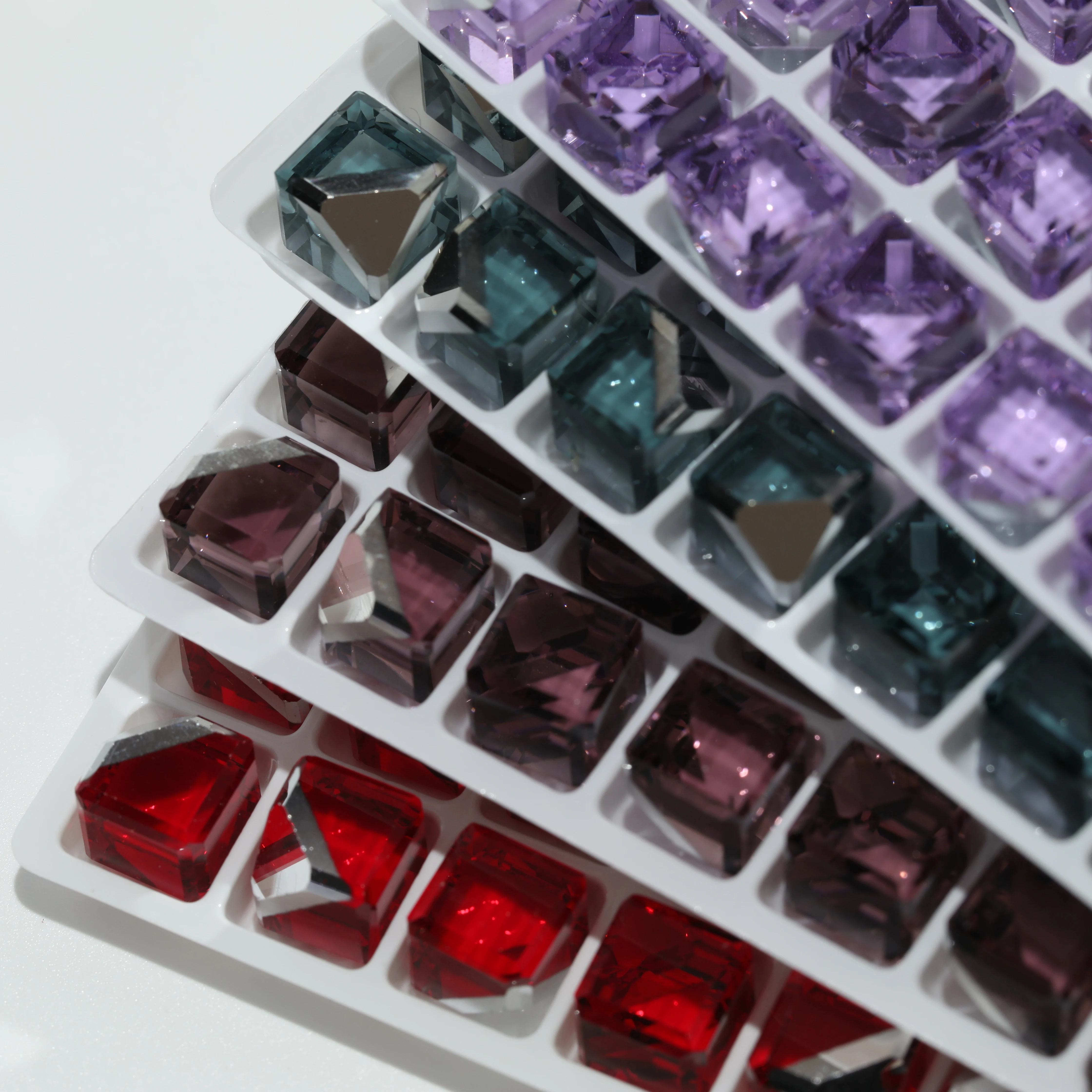 GRST Premium Kristall Funkelnde Strasssteine 4841 PRO Geschnittene Ecken Würfel Fancy Stones DIY Zubehör für Hochzeitskleider, Nagelkunst, Taschen – Detail 3