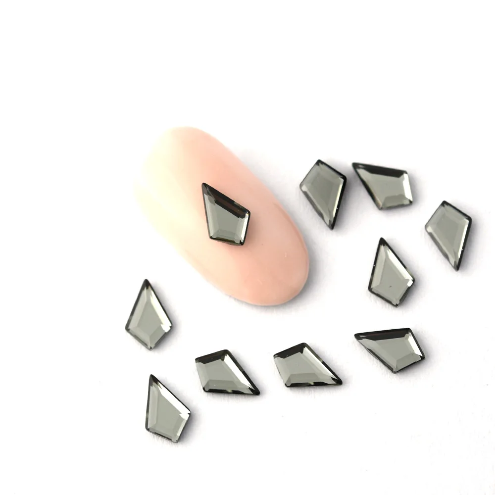 Manicure Freccia Diamanti Zircone scintillante Strass con retro piatto NON Hotfix Strass per gioielli artigianali Nail art 3D