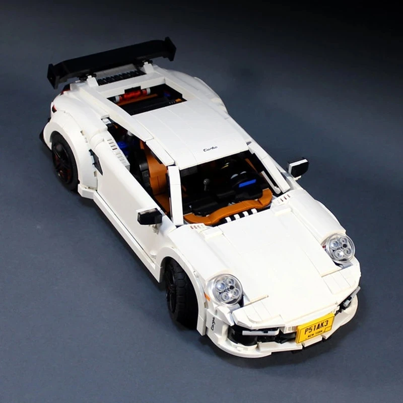 1254pcs New MOC-82416 White Super Sports Car Compatible 10295 Blocks Bricks Educational Puzzle Toys Birthday Gifts