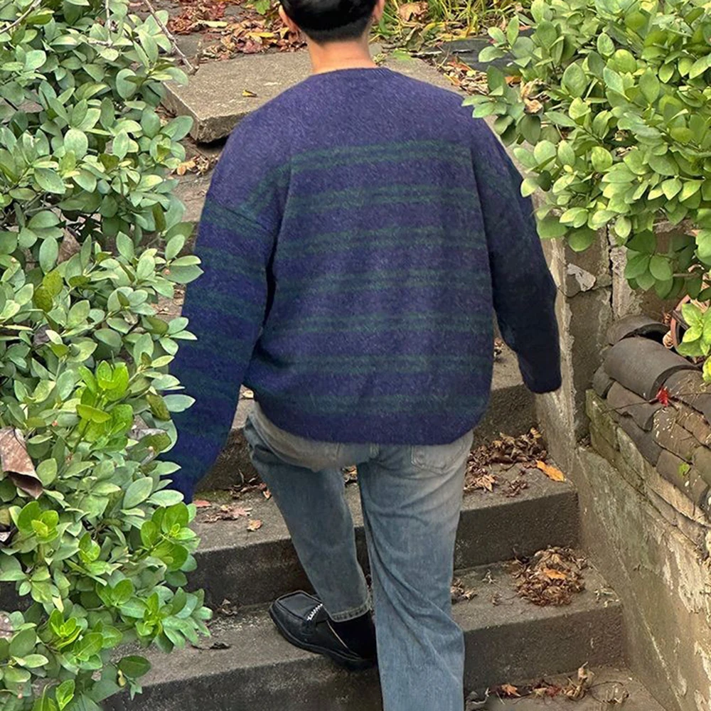 Mens Sweater Gradient Stripe Sweater Streetwear Fashion Trend Youth Campus Comfortable Male Long Sleeve Top Men'S Clothing 2025