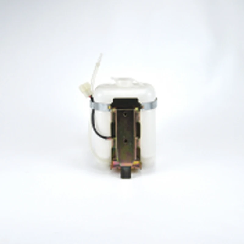 

Для Sany SY65/75/135/215 экскаватор стеклоочиститель распылительный чайник вспомогательный резервуар для воды моющий чайник двигатель