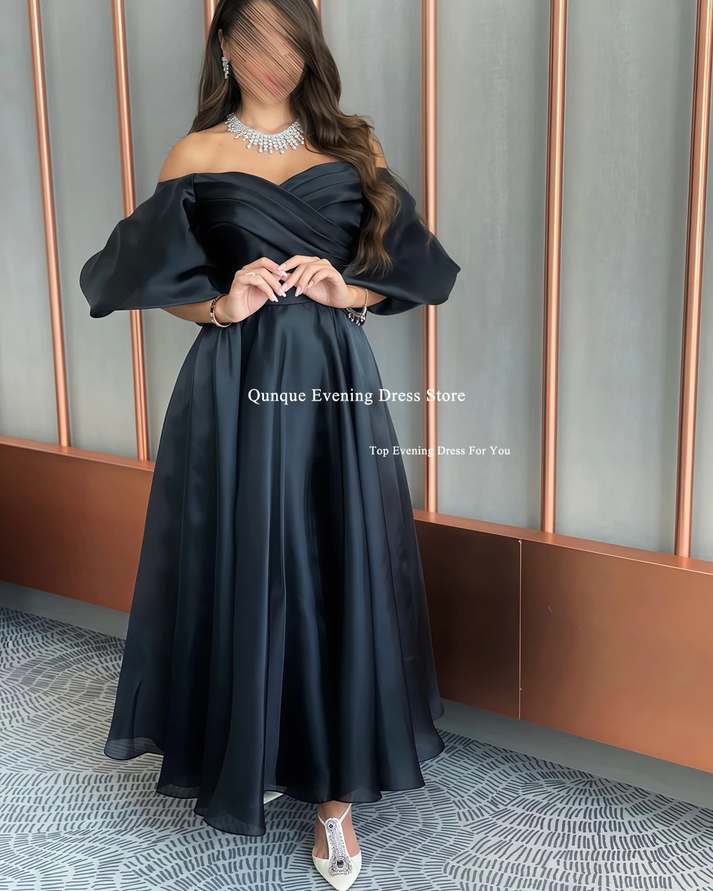 ชุดราตรีสีดำแบบมีจีบผ้าซาตินสำหรับงานพรอม แขนพอง  ชุดราตรีสำหรับผู้หญิง  ชุดราตรีออกงาน  สามารถสั่งตัดได้