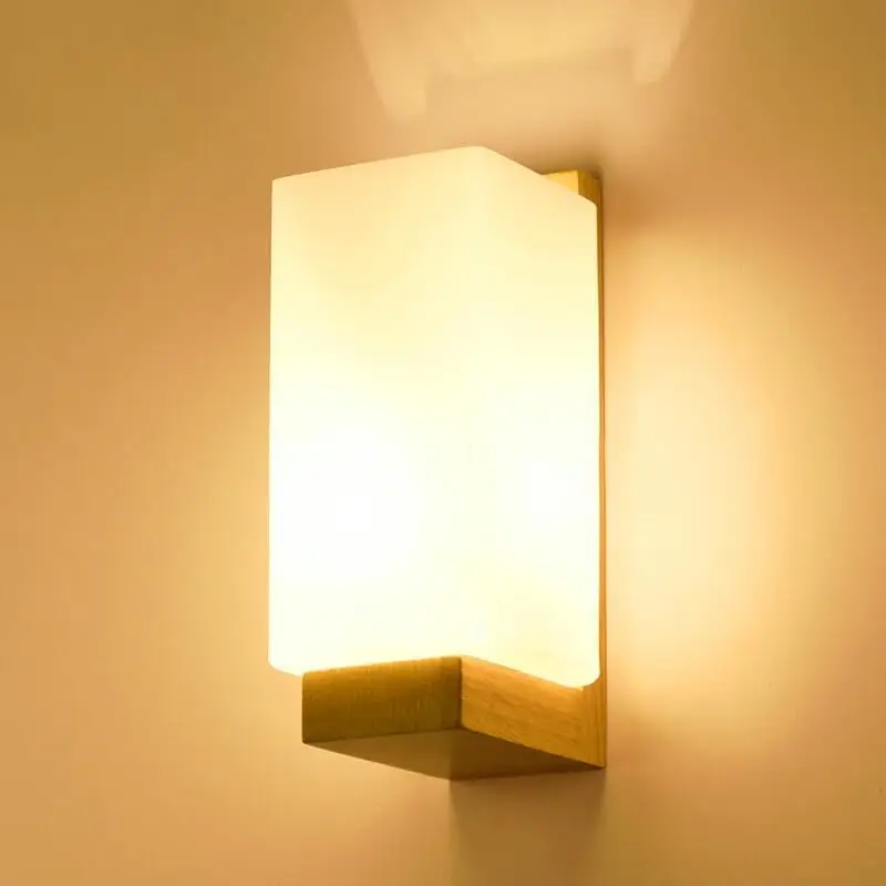 Applique murale en bois et verre de style nordique, base E27, design minimaliste pour chambre à coucher, salon et escalier (ampoule non incluse)
