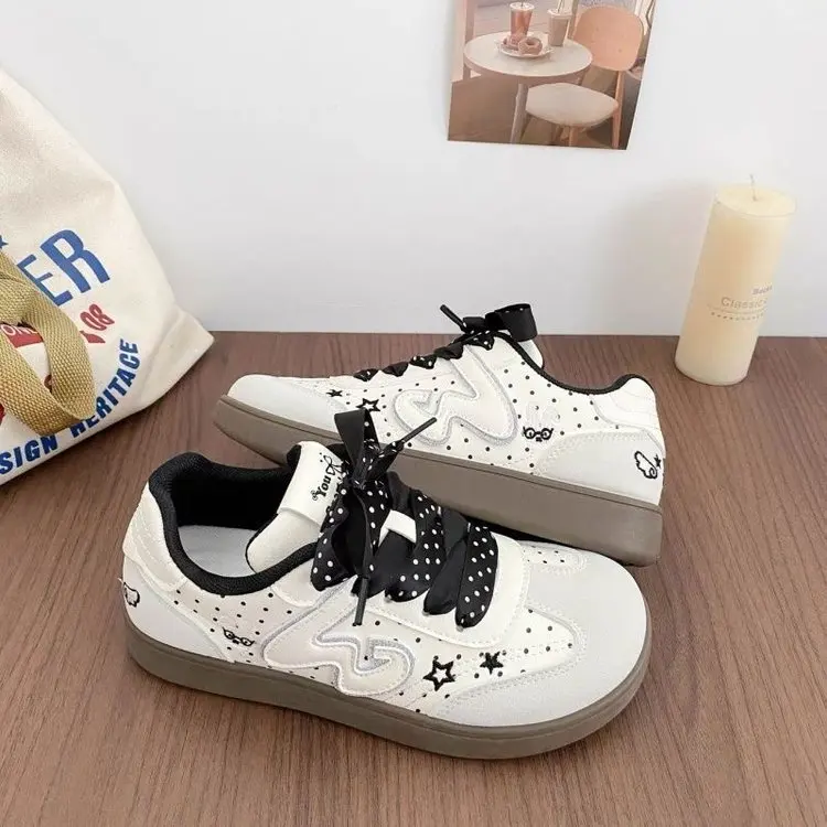 Damen Polka Dot Plaid Splicing Board Schuhe Schnürschuhe Flache Sneakers Retro Stern-Stickerei Casual Studenten Alltagsschuhe – Detail 2