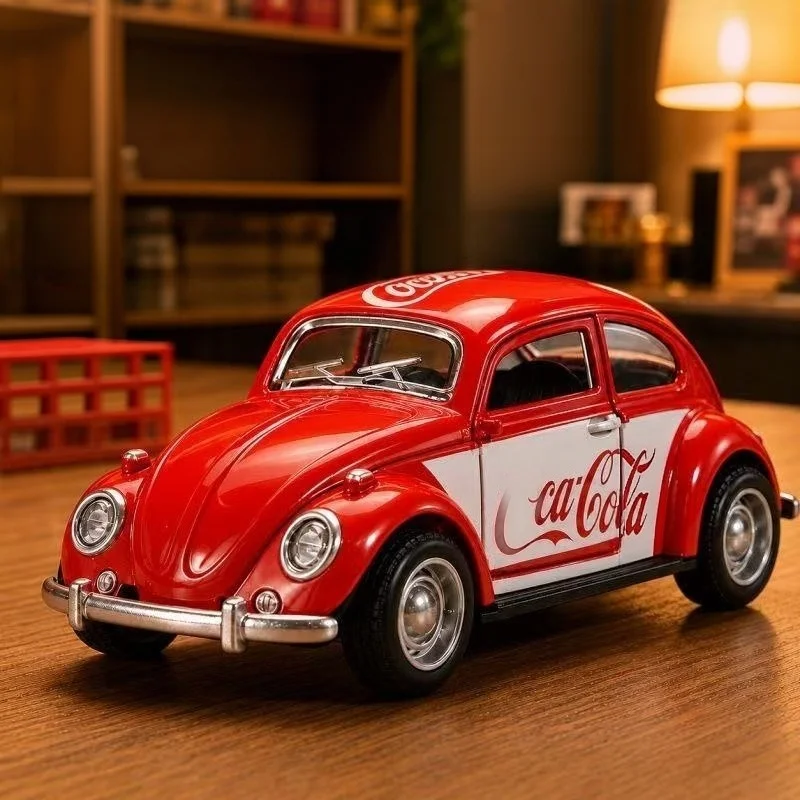 1/36 classic retro Beetle-shaped die-cast car model, red and white custom paint, pull-back function, realistic toy car, suitable
