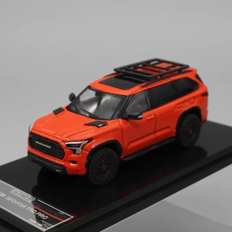 

GCD 1:64 Sequoia SUV Simulation Alloy car model collection