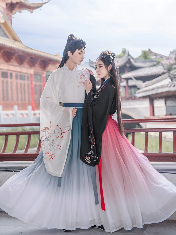 

Комплект одежды Ханьфу для пар с вышивкой, воротником-стойкой и юбкой с драпировкой для мужчин и женщин, в стиле «сухая фея»