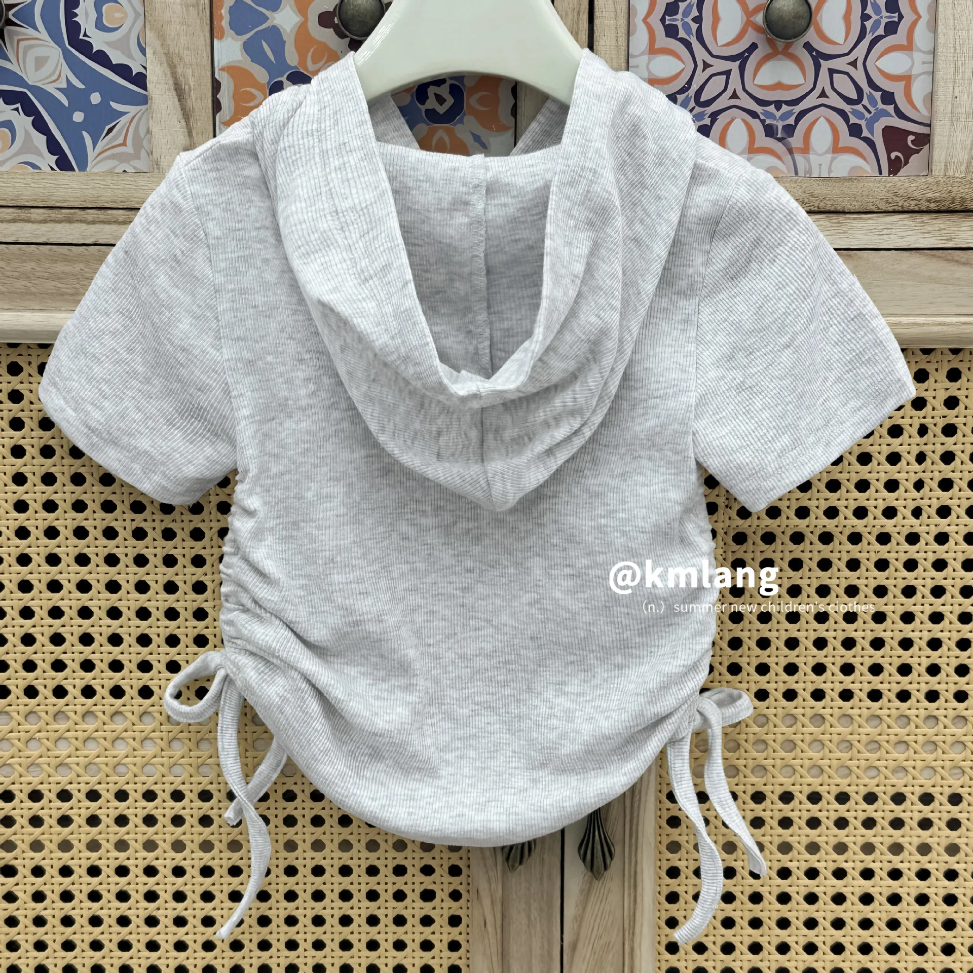 Girls T Shirt 2024 Summer New Childrens Europe and The United States Hooded Elastic T Shirt Drawstring Fashion All Matching