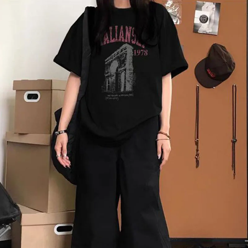 

Американская ретро футболка с короткими рукавами, женская летняя новая свободная универсальная повседневная футболка с круглым вырезом