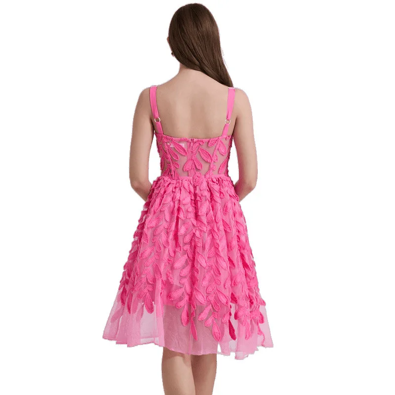 Vestido ter Sem Alças com Renda Pesada e Tule, Ajuste Slim, Estilo Saia Midi em Camadas