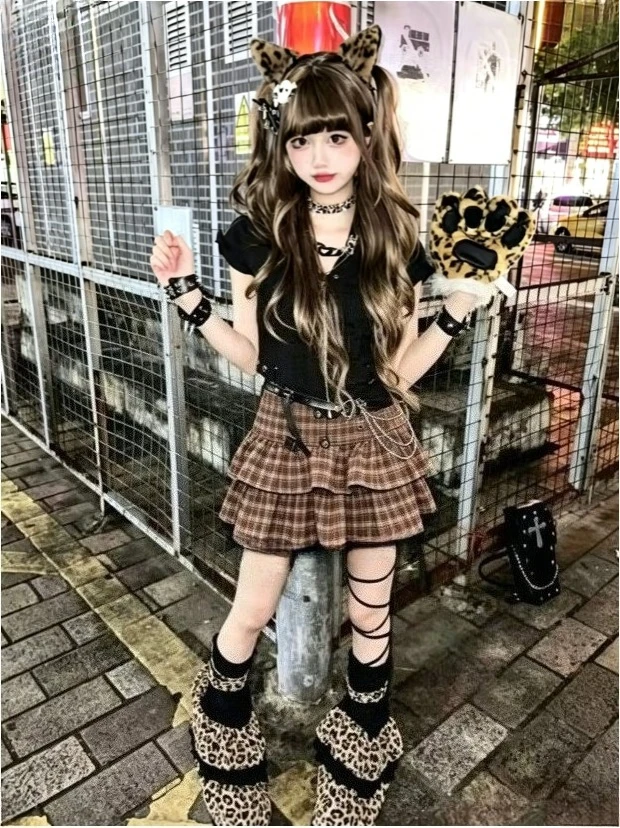 Harajuku Women's Blue Black Riveted Belt Denim Skirt Y2K High Street Fashion 90s Sexy A-line Mini Skirt Summer Clothing 2026 New