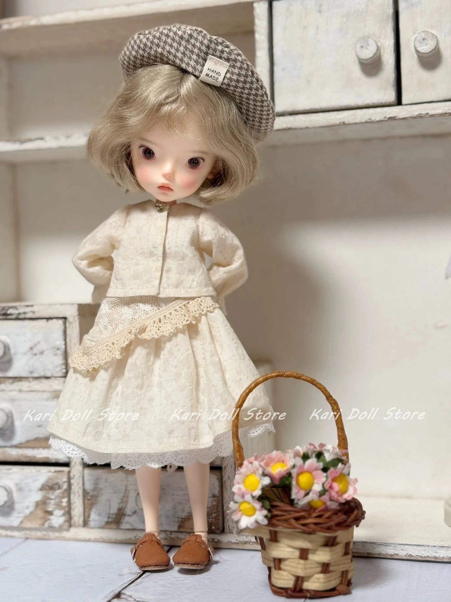 

Kari Doll Одежда и юбки Белоснежная рубашка с длинными рукавами, юбка, кружевная бандана, комплект для куклы Landazz Landoudou