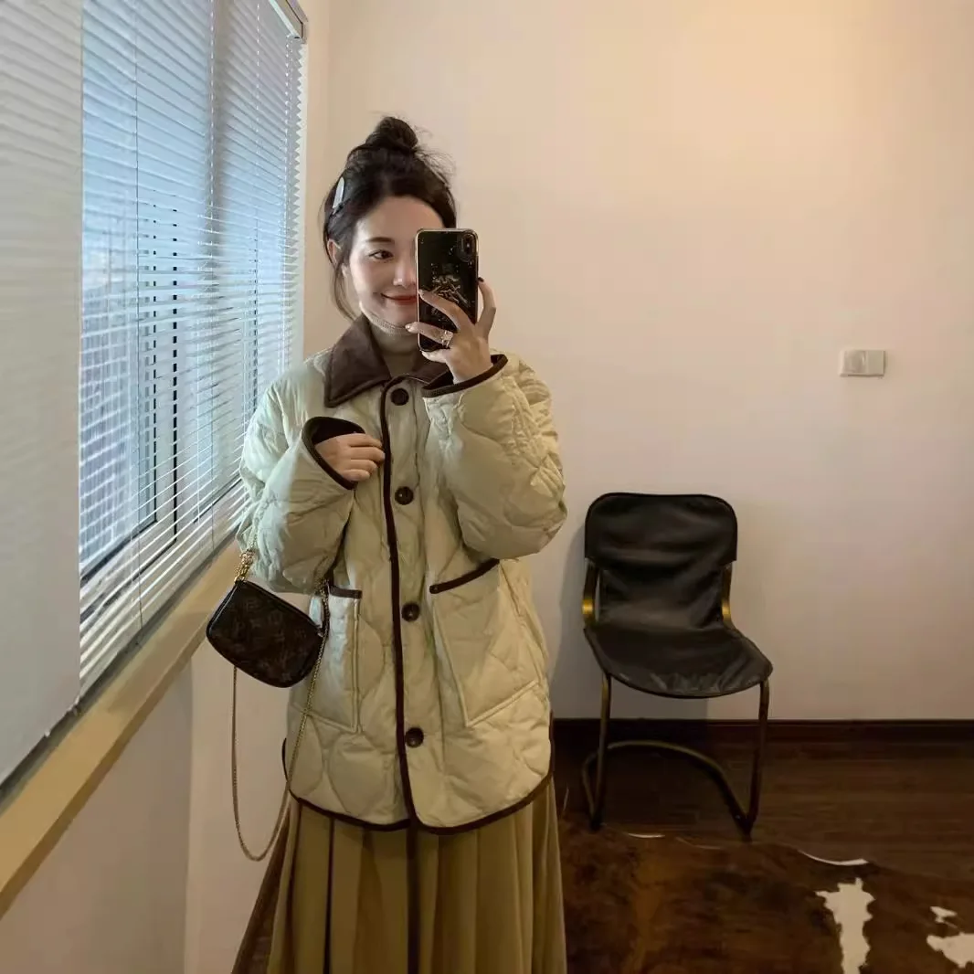 2023 Nieuwe katoenen jas dames Koreaanse korte stijl contrasterende kleur trendontwerp revers contrasterende kleur winterjas lichtgewicht