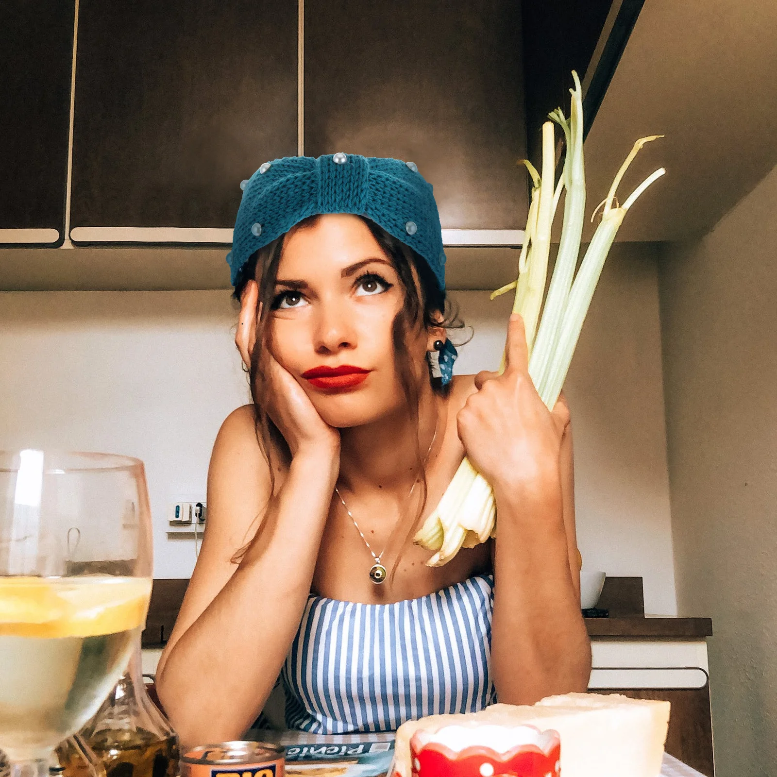 

4Pcs Pearl Hair Band Chic Knitted Headband for Women Warm Stretchy Winter Accessory Lightweight Comfortable Outdoor Indoor