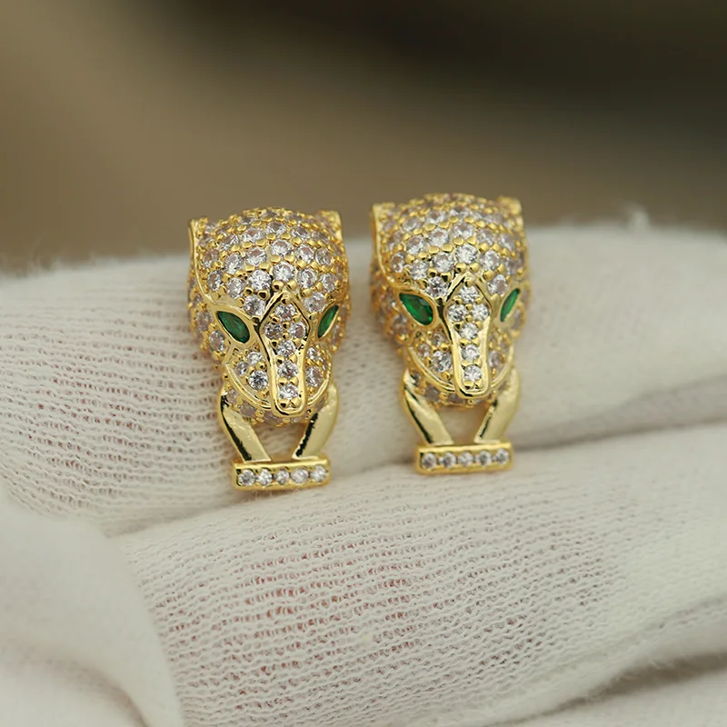 New Sight Design Zirconia Leopard Stud Earrings for Women Fashion Brand Brand Jewelry Luxury Crystal Animal Earrings Gift