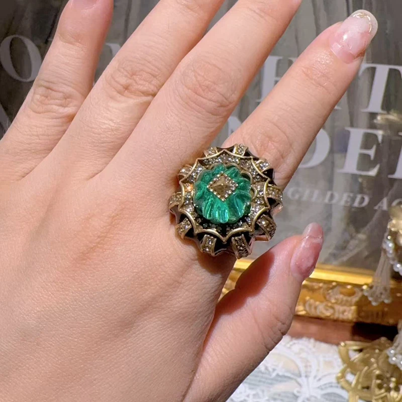 Vintage Green Pumpkin Rhinestone Ring - Gold Tone Glass Jewelry