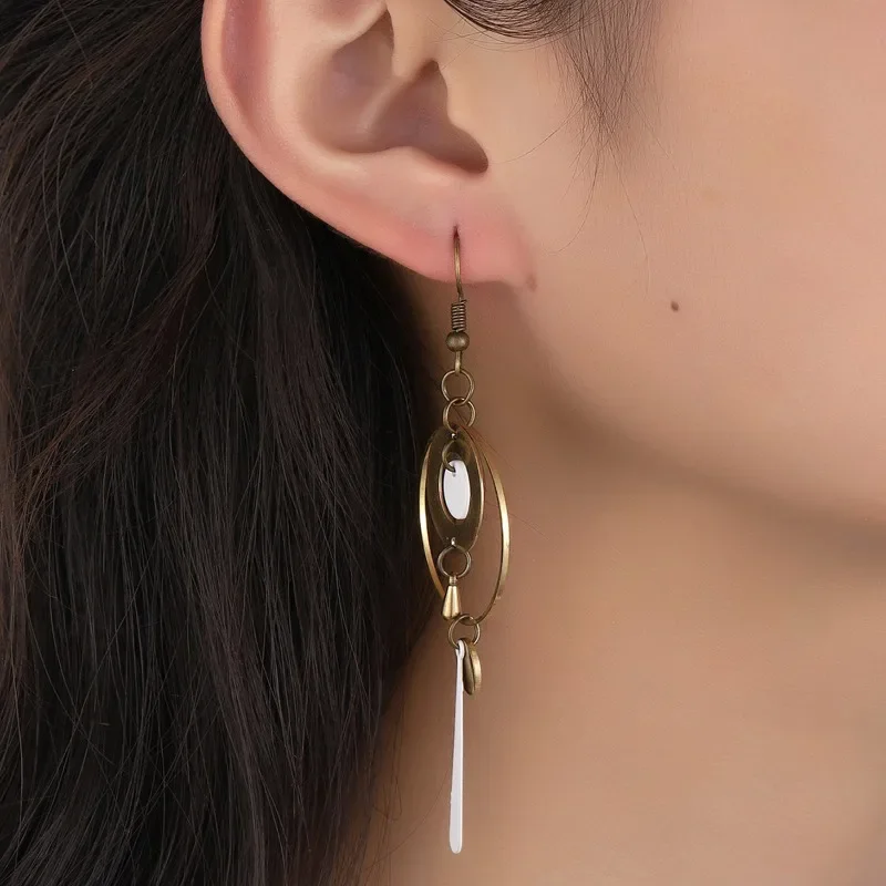 New Vintage Classic Asymmetric Personality Geometric Brown Circle Earrings Exaggerated Big Ring Women Party Accessories Jewelry