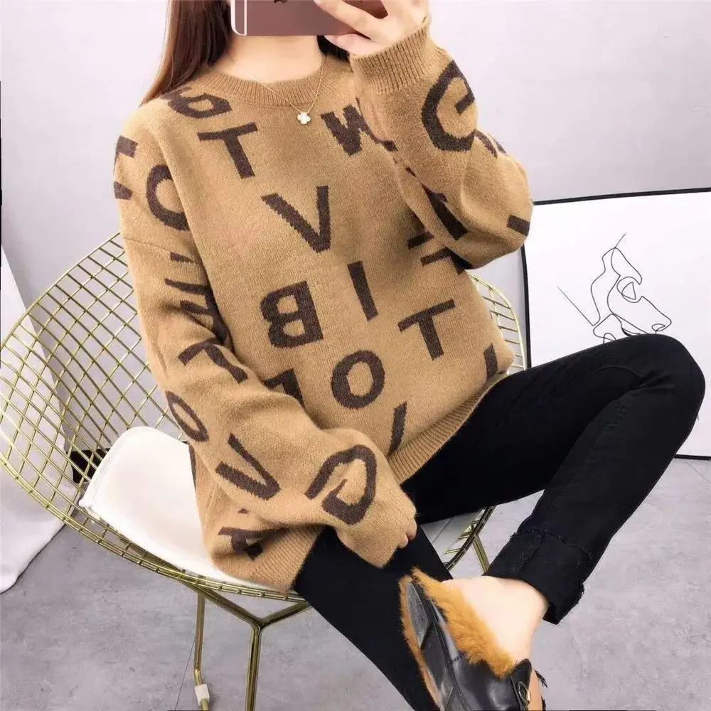 2021 Autumn and Winter New Ladies Fashion Winter Sweater Round Neck Khaki Loose Knitted Pullover Sweater Jacquard Letter Sweater