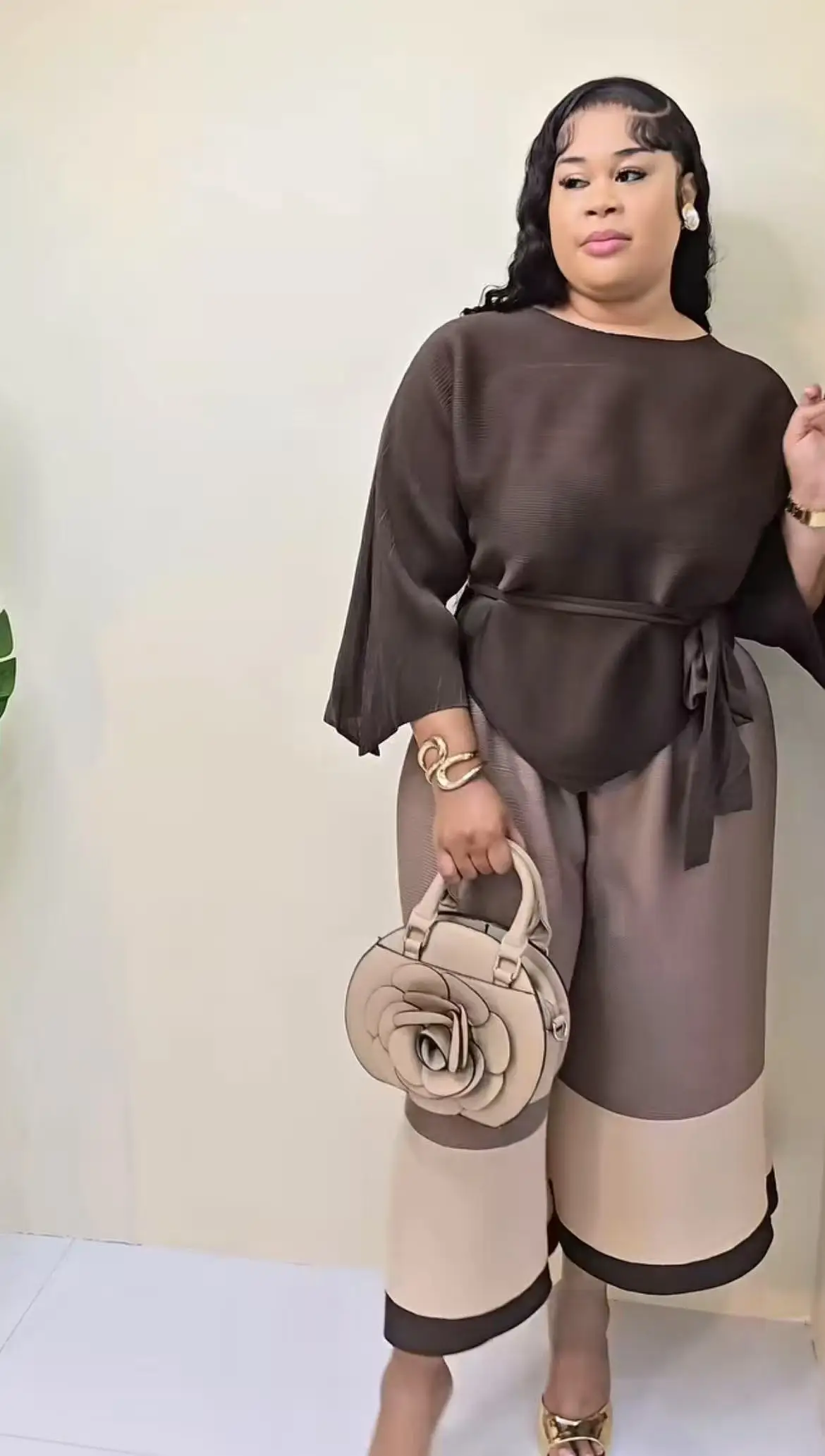 

Miyake Pleated 2-piece Set Irregular Splicing Long-sleeved Top + High-waisted Wide-leg Straight Pants Two-piece Set 2025 New