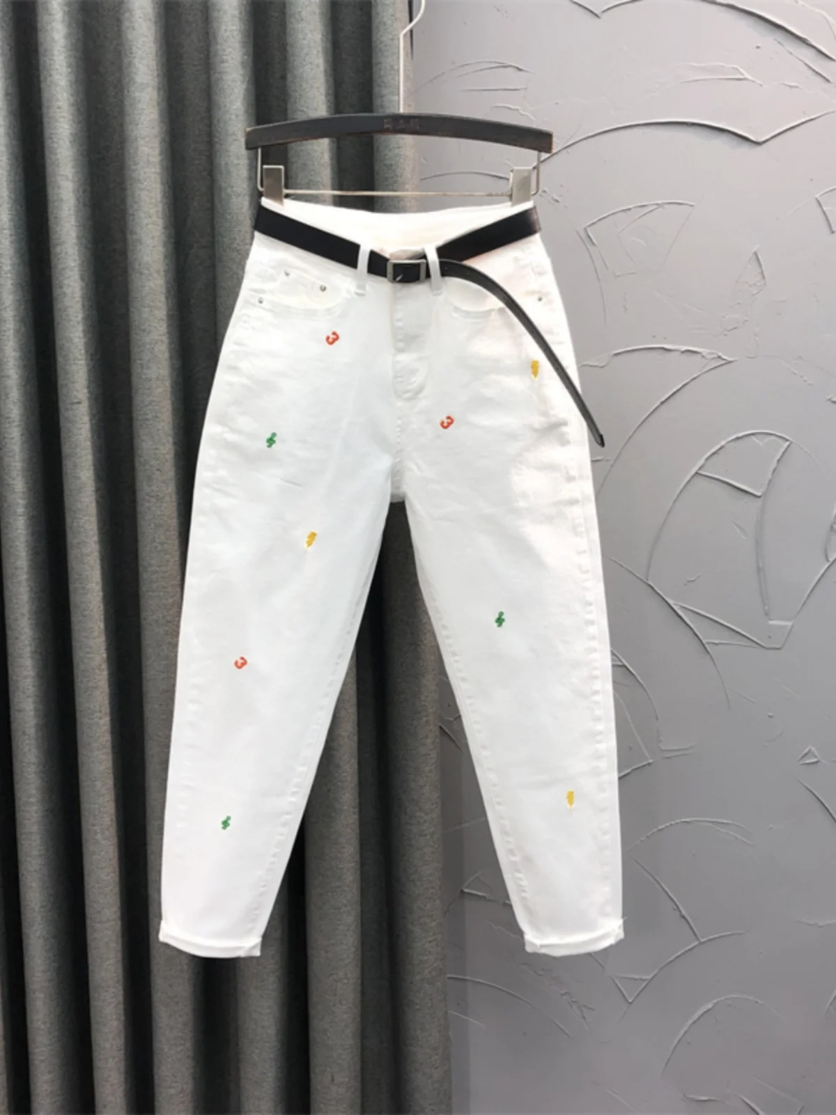 

Casual Embroidered Women's Jeans Harlan Style Carrot Pants High Waist Cotton Stretch Denim Versatile Fashion for Spring Autumn