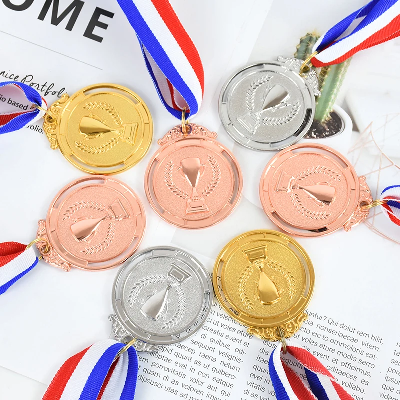 Metal Award Medals With Neck Ribbon Gold Silver Bronze Trophy Style Football Competition Prizes Outdoor Sport Souvenir Kids Gift