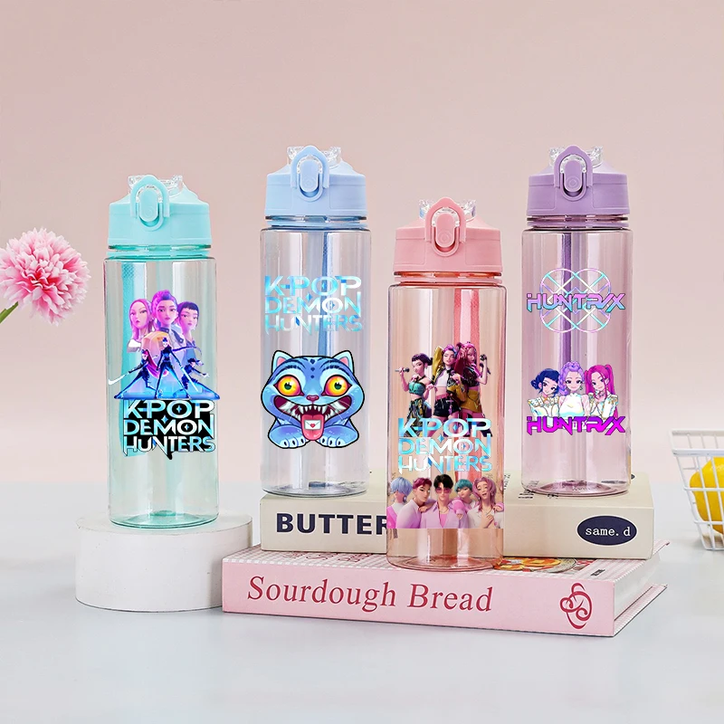 

900ML Kpop Demon Hunters Large Capacity Sports Water Bottle Motivational Leak Proof Portable Reusable Cup Outdoor Travel Gym Jug