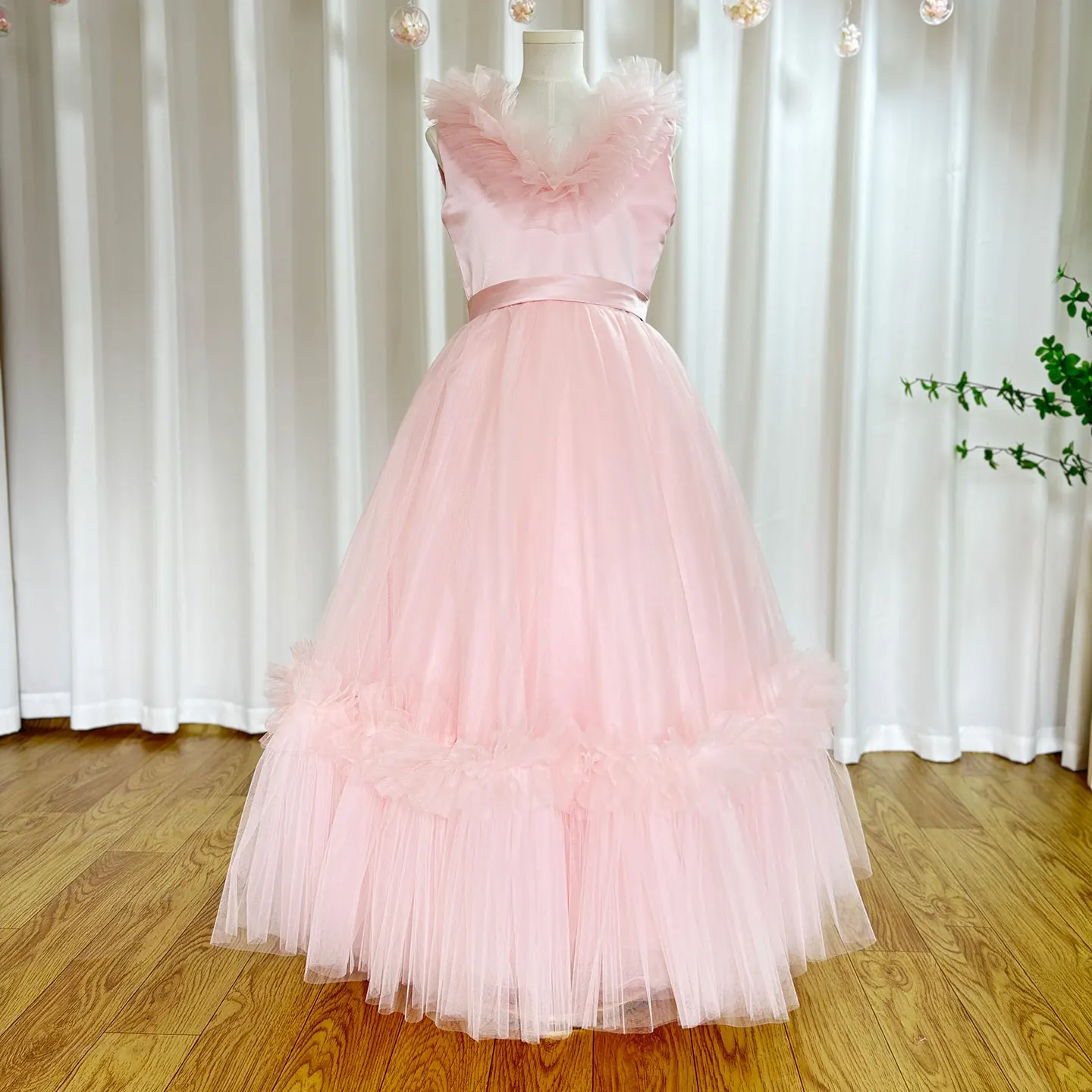 Jill Wish-Robe élégante rose à fleurs pour fille, col en V, à plusieurs niveaux, style dubaï, pour fête d'anniversaire, mariage, Rh, soirée, 2024, J116