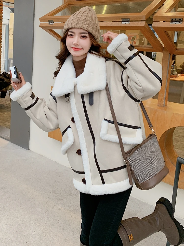 

2023 Autumn and Winter New Women's Lamb Fleece Polo Collar Spliced Leather and Fur One Piece Short Faux Fur Jacket Coat B21