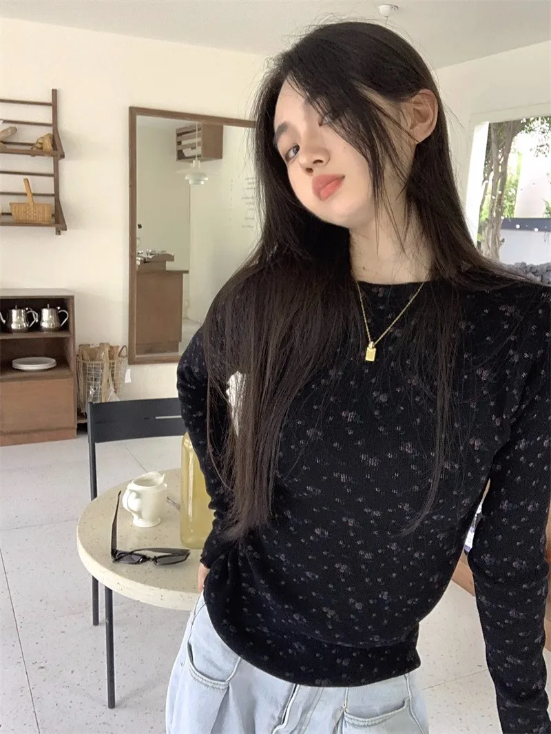 Retro Floral Print Long Sleeve T-shirt Women Autumn Winter Simple Crew Neck Slim Base Chic Tops Korean Sweet Y2k Tees