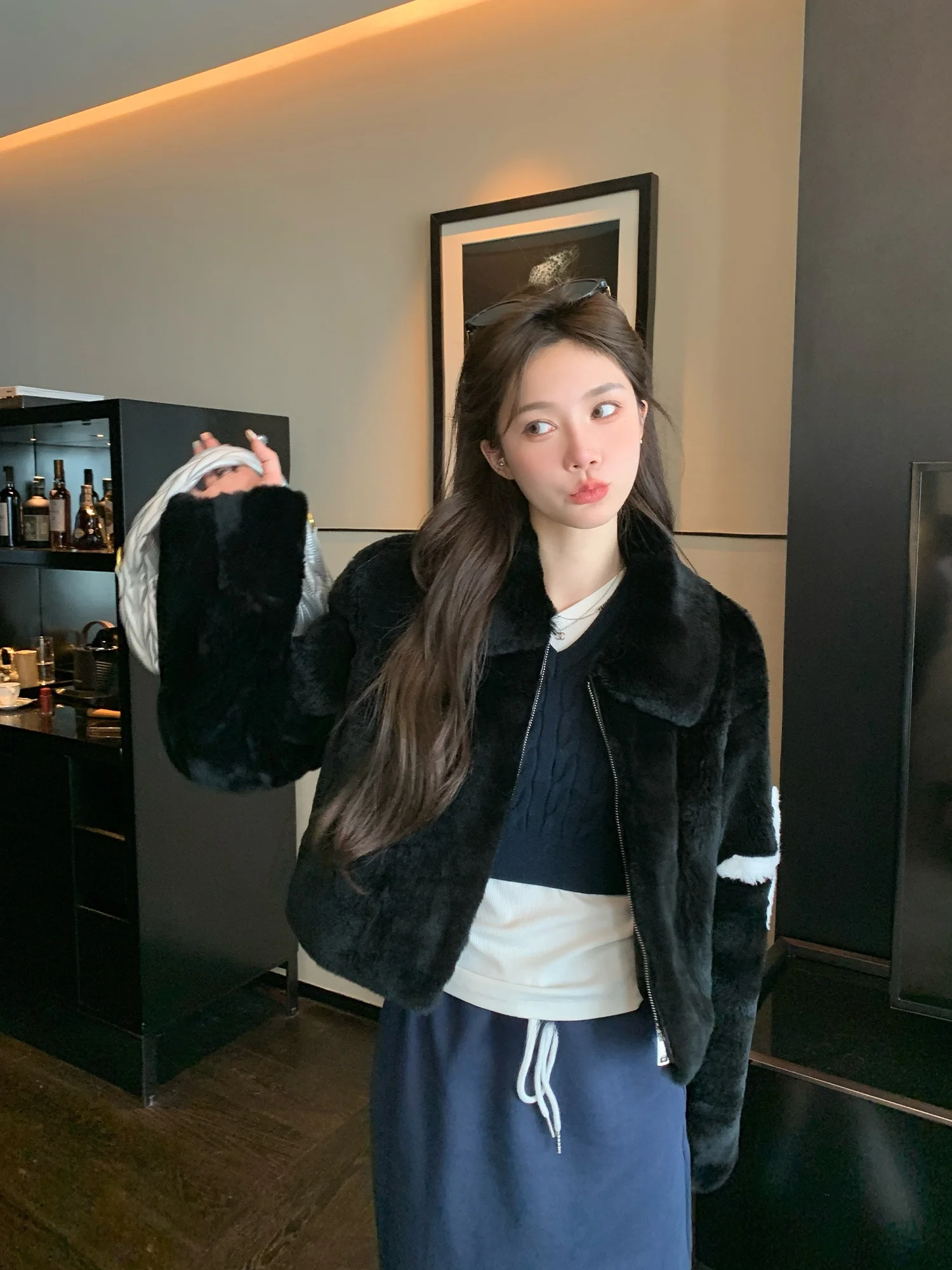 

Young Faionable ort Rabbit Fur Jaet Women's Coat MANMONA Reflections of Dew Flowers Autumn Winter New Sle Korean Version