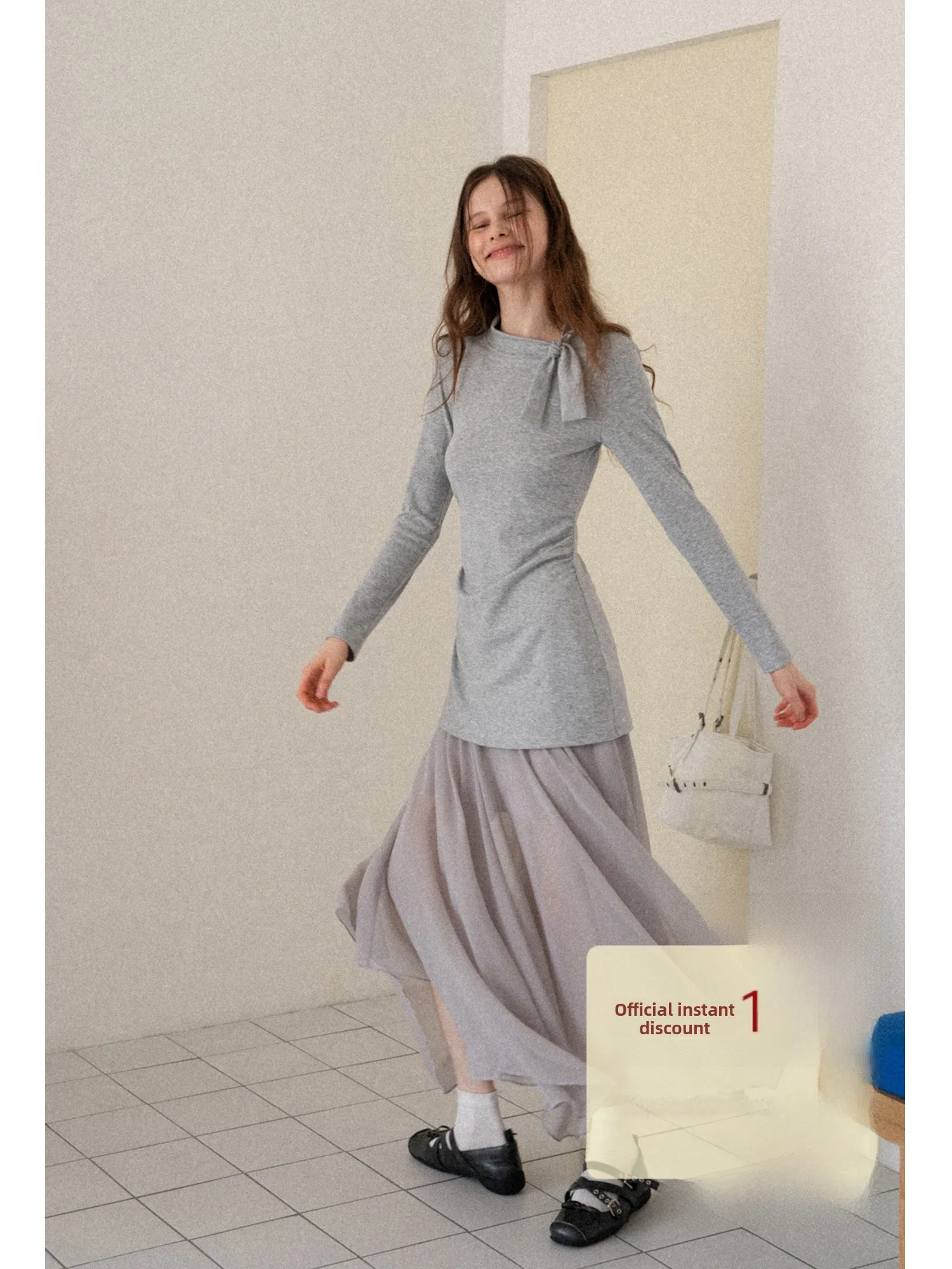 

Eggka Женский модный комплект Длинное платье све с кружевной юбкой Комплект из двух предметов с поясом на талии и воротником-стойкой Осенняя коллекция