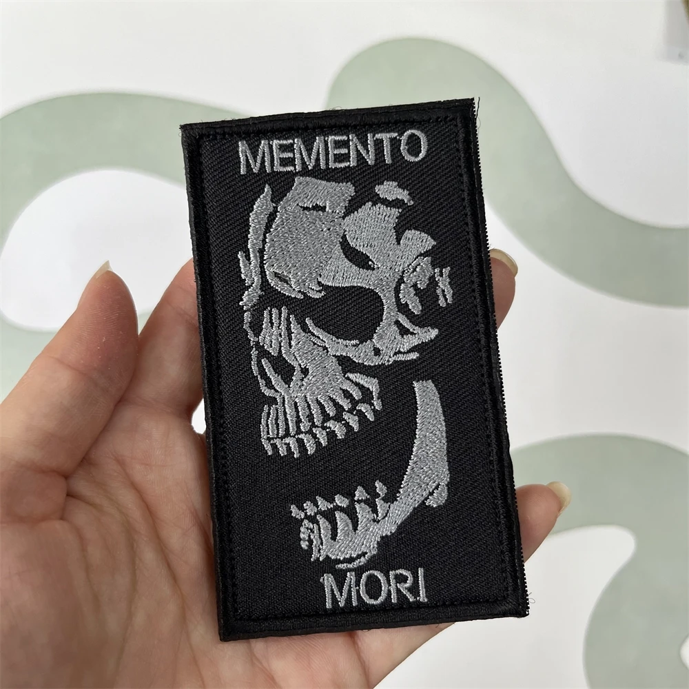 MEMENTO MORI Skull Morale Badge Patches Tactical Armband Backpack Hook and Loop Embroidered Stickers