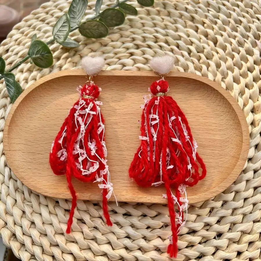 

Red White Yarn Tassel Earrings With Plush Heart Clip On For Women