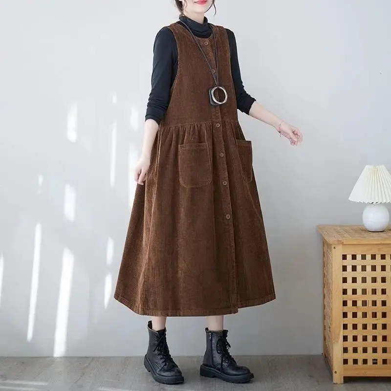 

Autumn and Winter New Women's Corduroy Round Neck Solid Color Patchwork Pockets Sleeveless Loose Retro Long Button Tank Dresses