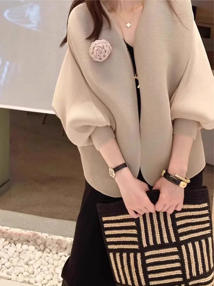 

Loose Casual Pure Color V-Neck Pleated Summer Slimming Outerwear Three-Size Foldable Sleeve Polyester Fiber Long Sleeve round...