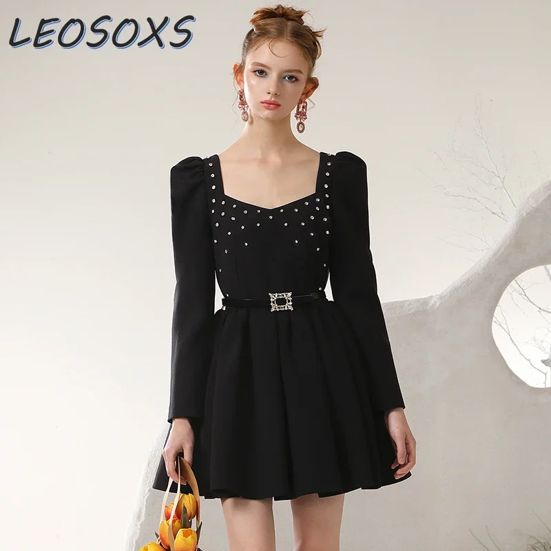 LEOSOXS Niche Design Black Mini Dress 2024 Fall Winter New Square Collar Heavy Industry Nail Drill Belt Waist Long Sleeve Dress