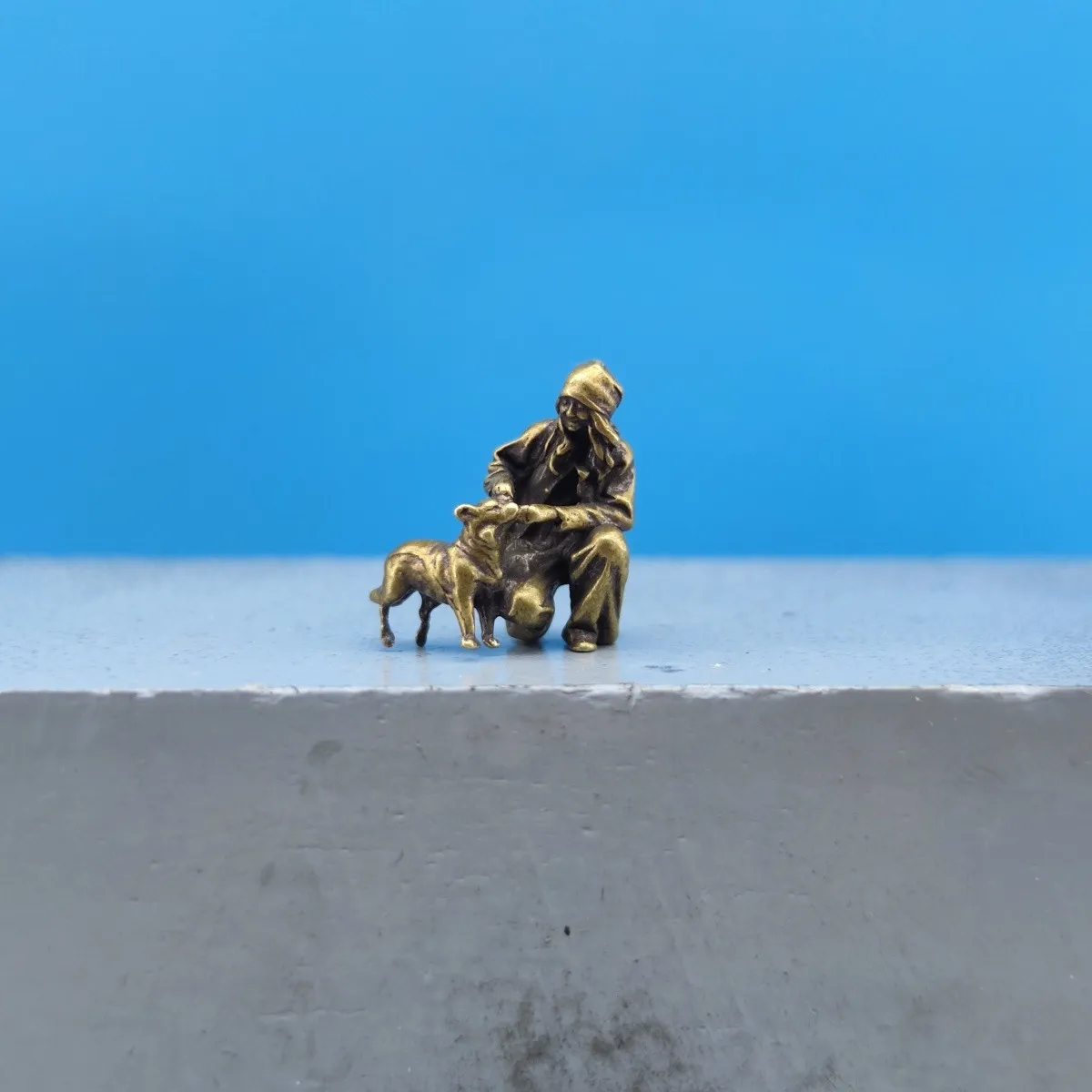 Brass Crouching Girl Playing With Dog Miniature Figure Character DIY Diorama Sand Table Decor Micro Landscape Terrarium Ornament