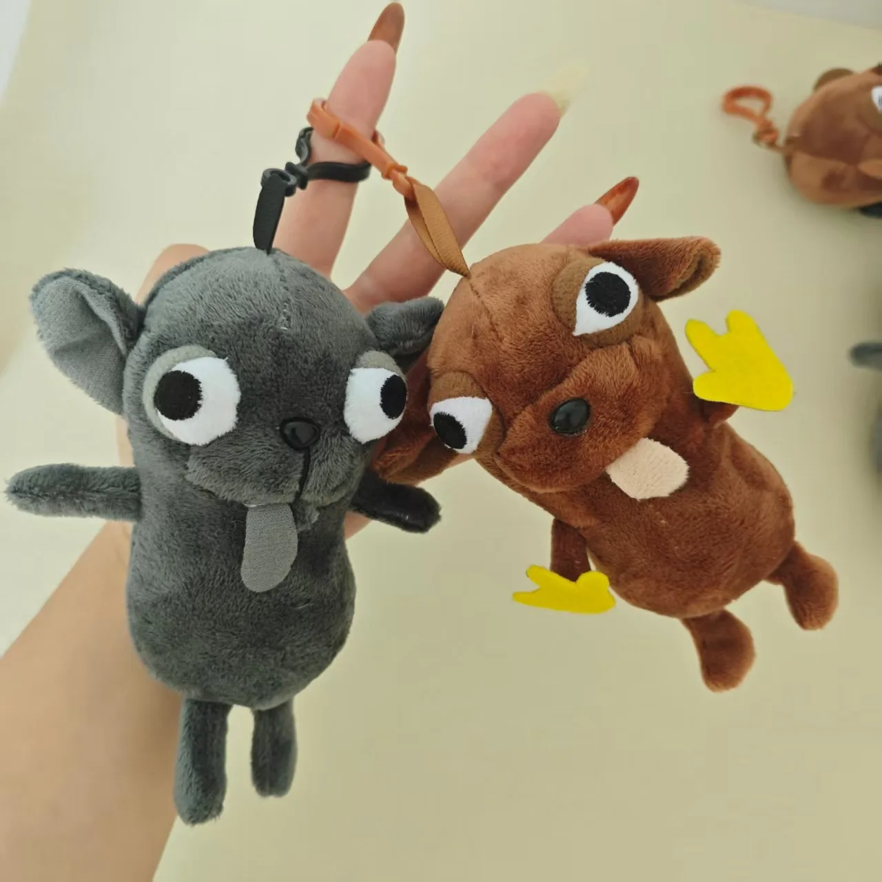 Animales de peluche Chihuahua llavero de peluche juguete colgante muñeco de Chihuahua de peluche Kawaii perro Chihuahua realista regalo de Navidad