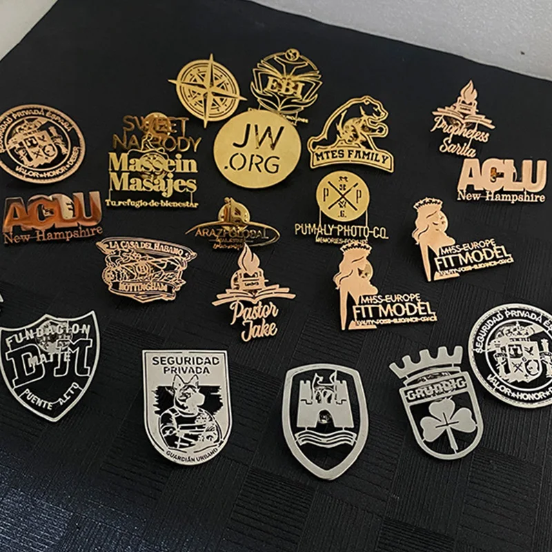

Wholesale Stainless Steel Custom Pin Logo Nameplate Tag Personalized Badge Gold Brooch Pins for Wedding Gift Bag Charm lapela