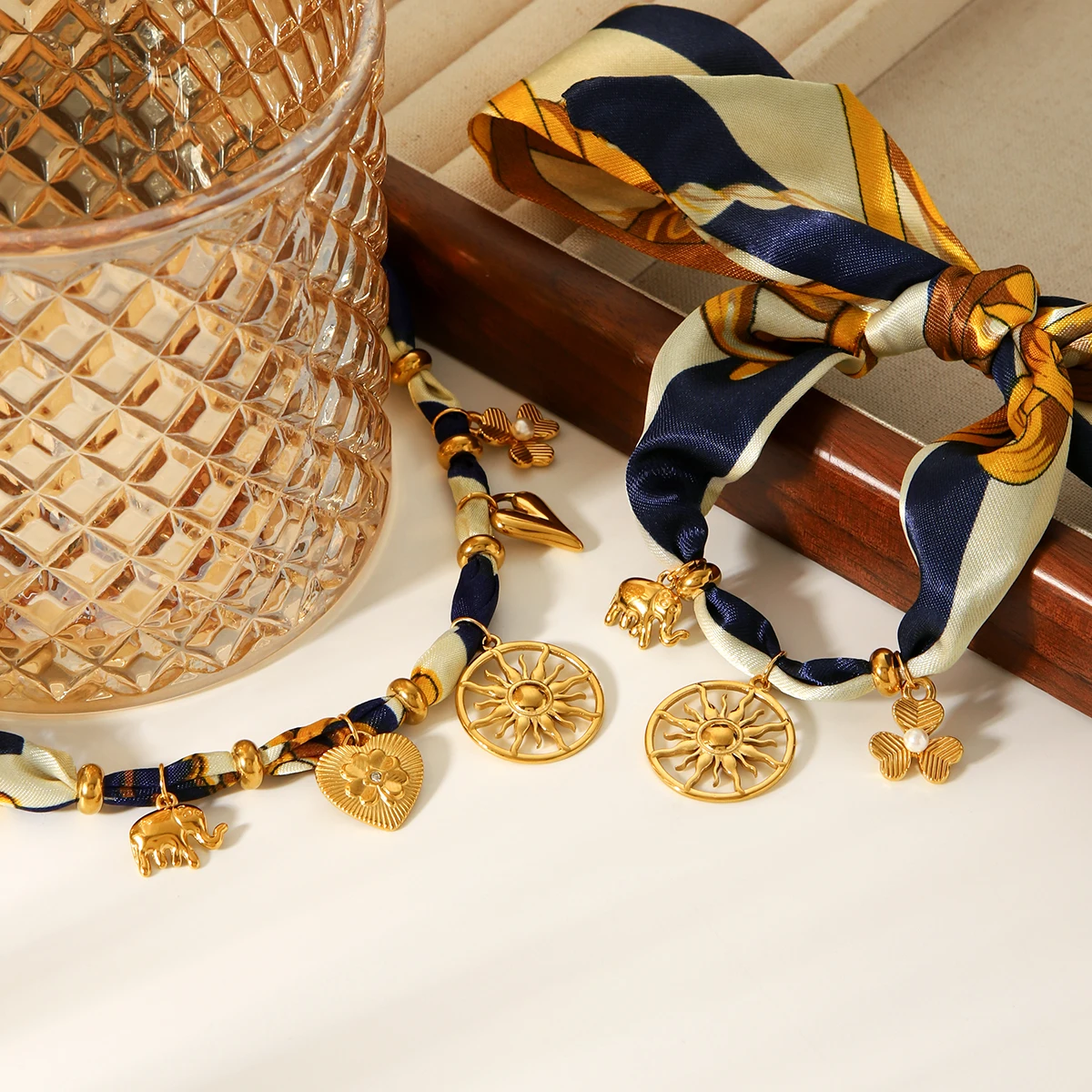 ชุดสร้อยคอและกำไลข้อมือผ้าไหมซ - Women'S Accessories Trends 2026 บทวิจารณ์และราคา