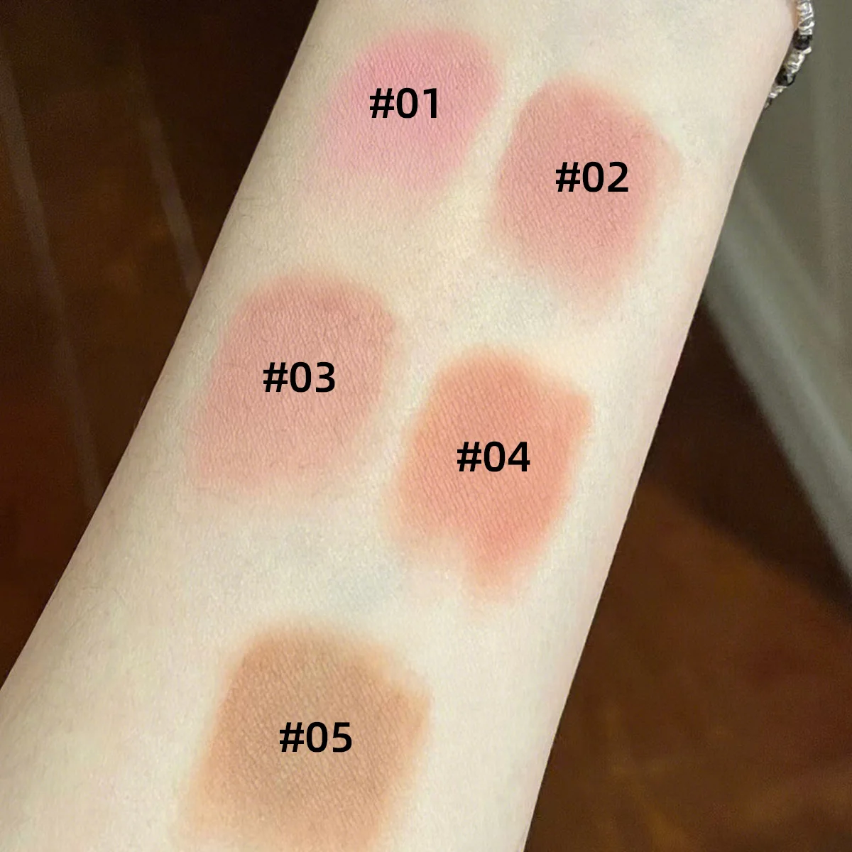 أداة مثالية لبطانة الشفاه غير اللامعة للمكياج اليومي العاري مقاومة للماء والعرق واثنين في واحد لملء وتحديد الخطوط العريضة