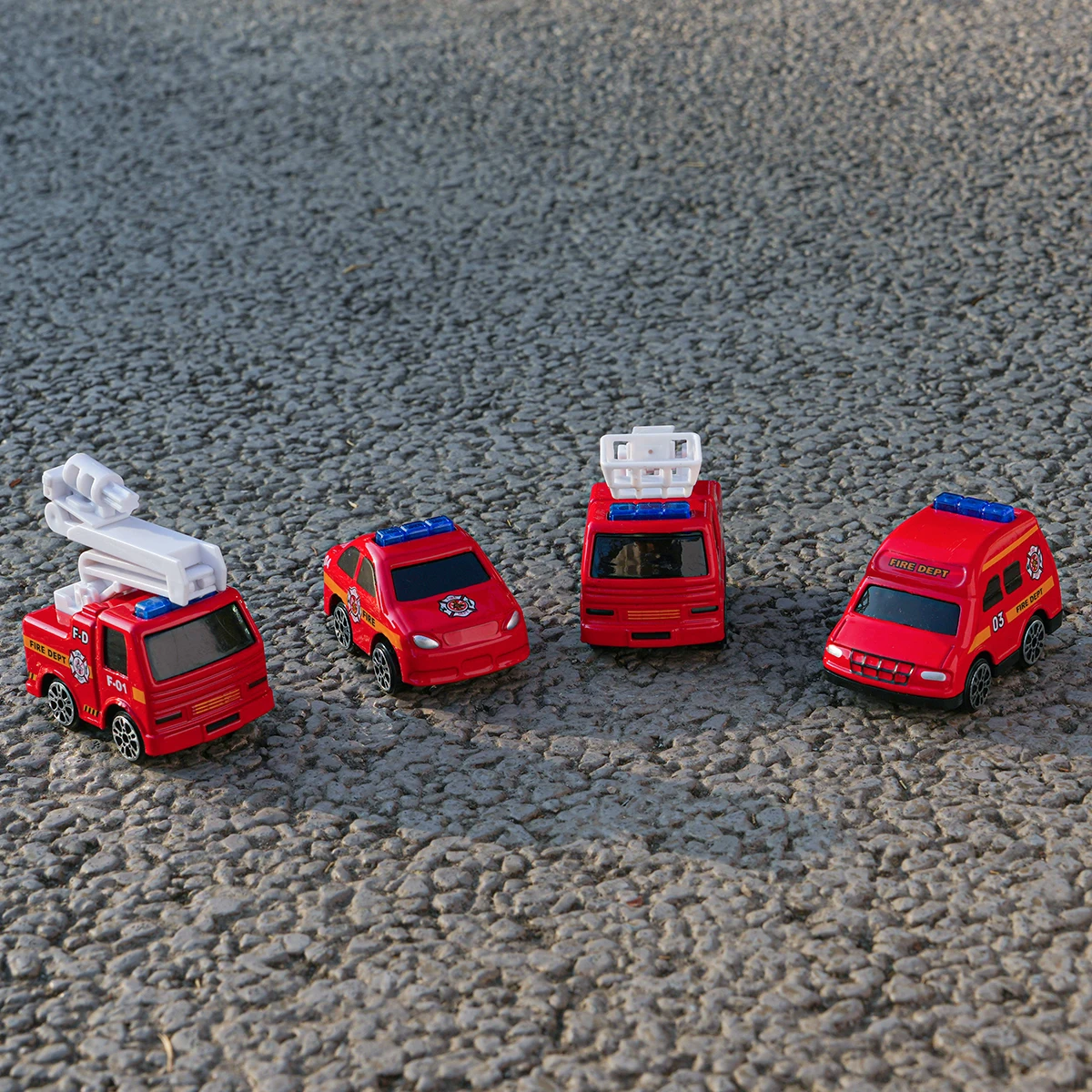 Ensemble de modèles de camion de pompier Mini Version Q, ornement de véhicule en alliage à rebond classique, jouet créatif d'anniversaire pour enfants, cadeau